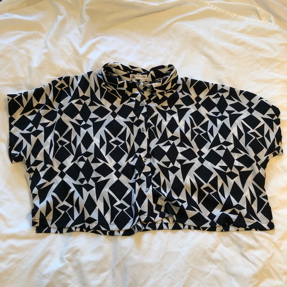 Black and White Retro Crop Top